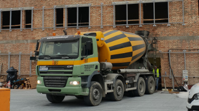 Zdjęcie 8 z budowy nawierzchni betonowej na Lotnisku Wojskowym w Pozwidzu - Xbeton Polska - Wytwórnia betonu