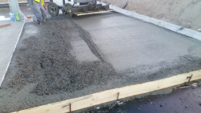 Zdjęcie 11 z budowy nawierzchni betonowej na Lotnisku Wojskowym w Pozwidzu - Xbeton Polska - Wytwórnia betonu