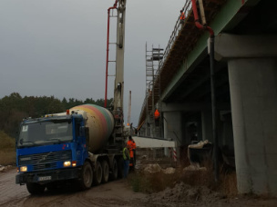 Zdjęcie 6 z budowy drogi ekspresowej S5 na odcinku Komorniki-Stęszew - Xbeton Polska - Wytwórnia betonu