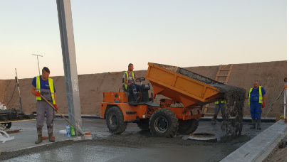 Zdjęcie 1 z budowy nawierzchni betonowej na Lotnisku Wojskowym w Pozwidzu - Xbeton Polska - Wytwórnia betonu